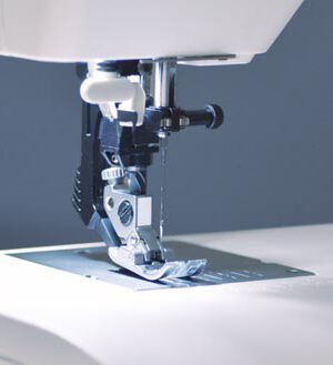 Pfaff Nähmaschine Select 3.2 IDT-System 8 Pfaff Select Naehfuss 1